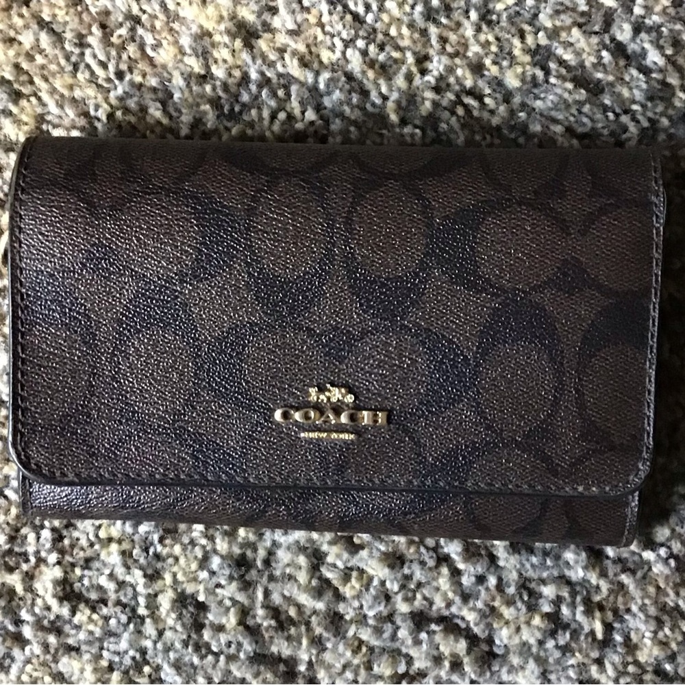 Coach Women's  Snap wristlet Leather Wallet in Signature Canvas